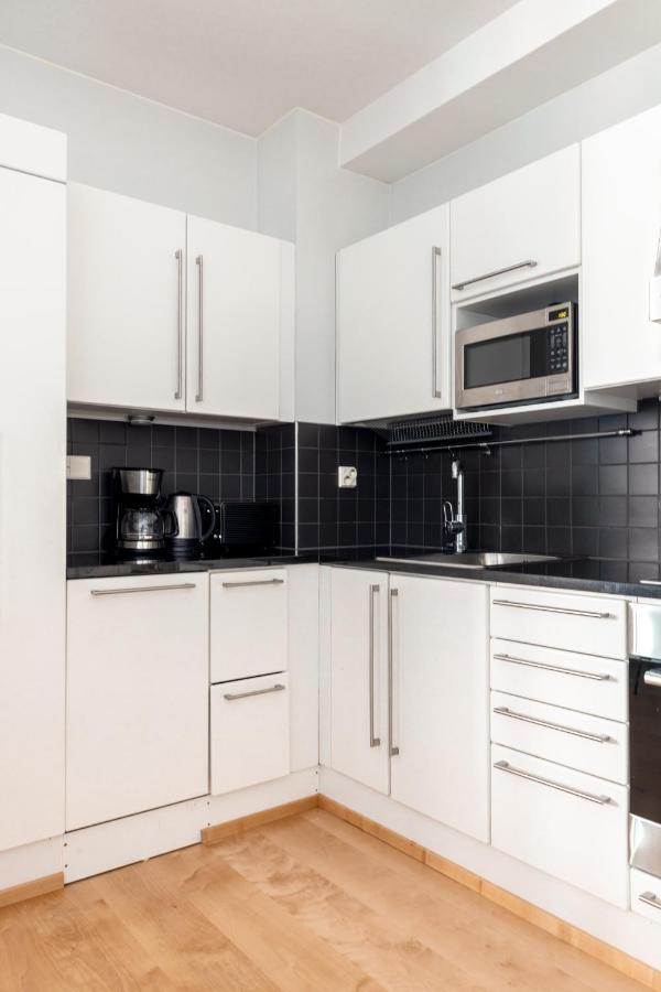 2Ndhomes Stylish 1Br Home With Balcony And Sauna In Kamppi Center Helsinki Buitenkant foto